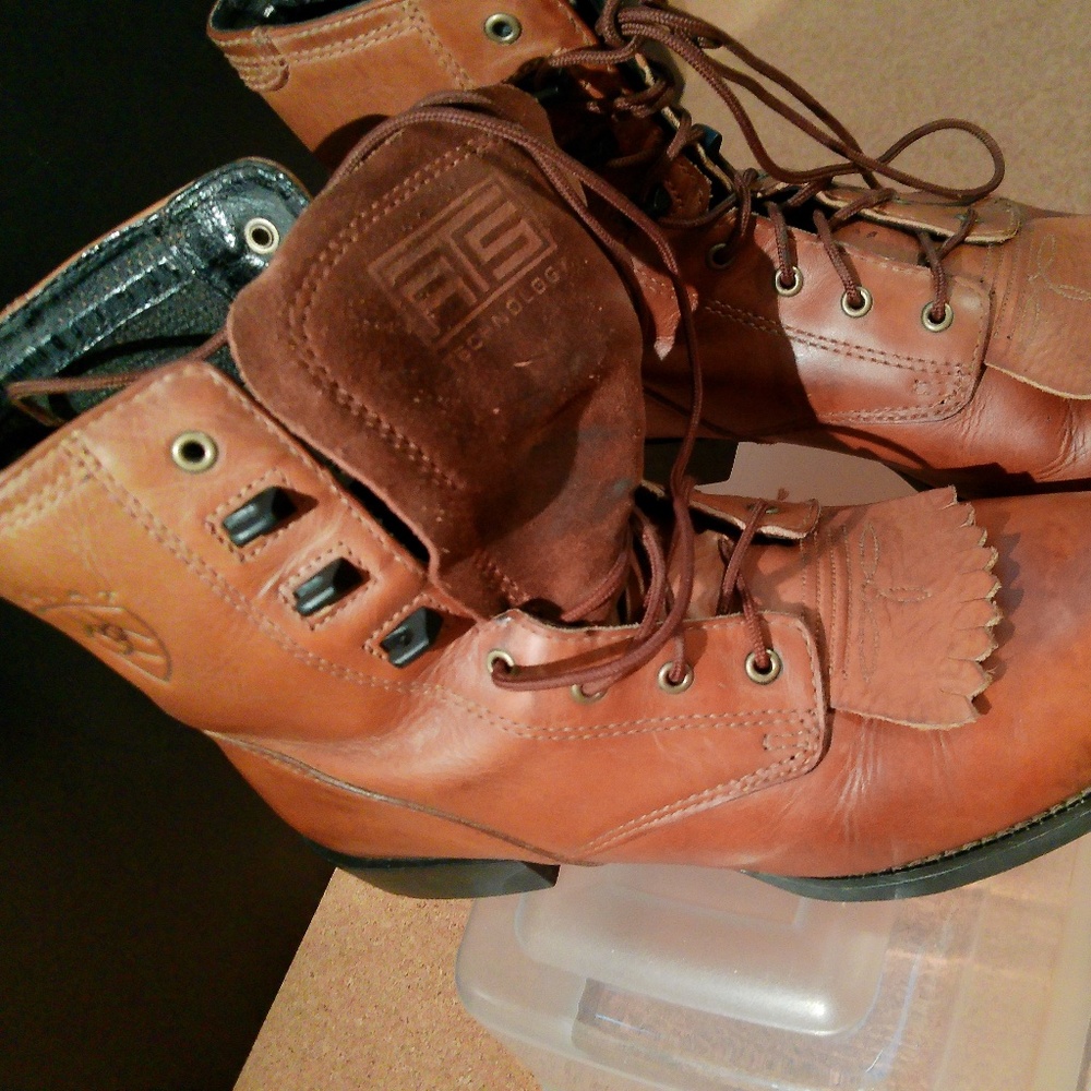 Ariat Roper Heritage Laceup Booties